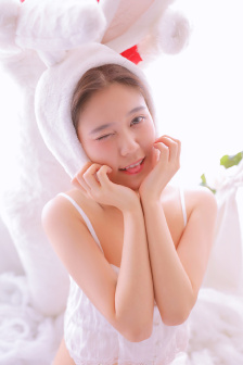 被催眠的少妇
